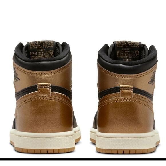 Nike Air Jordan 1 Retro High OG Mens 9.5 DZ5485-071 Black/Metallic Gold New - Picture 4 of 6